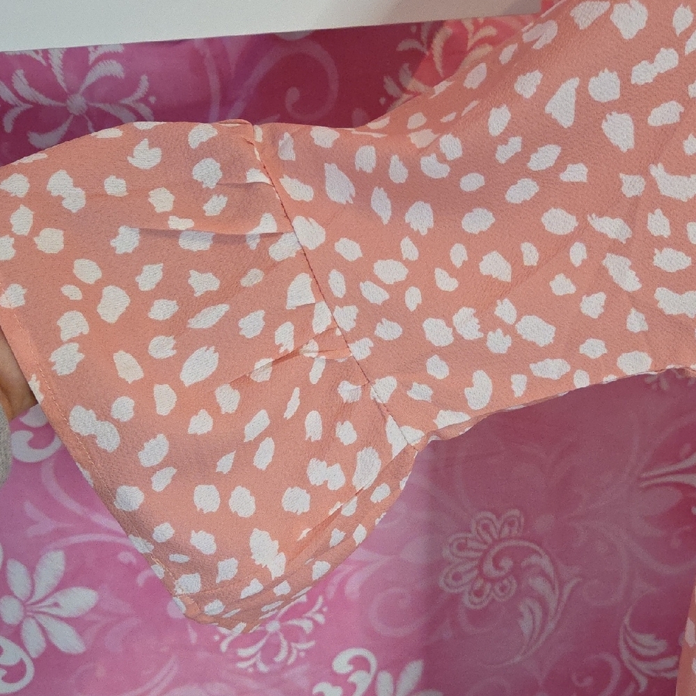 Elegant Peach Button-Down Blouse - image 3